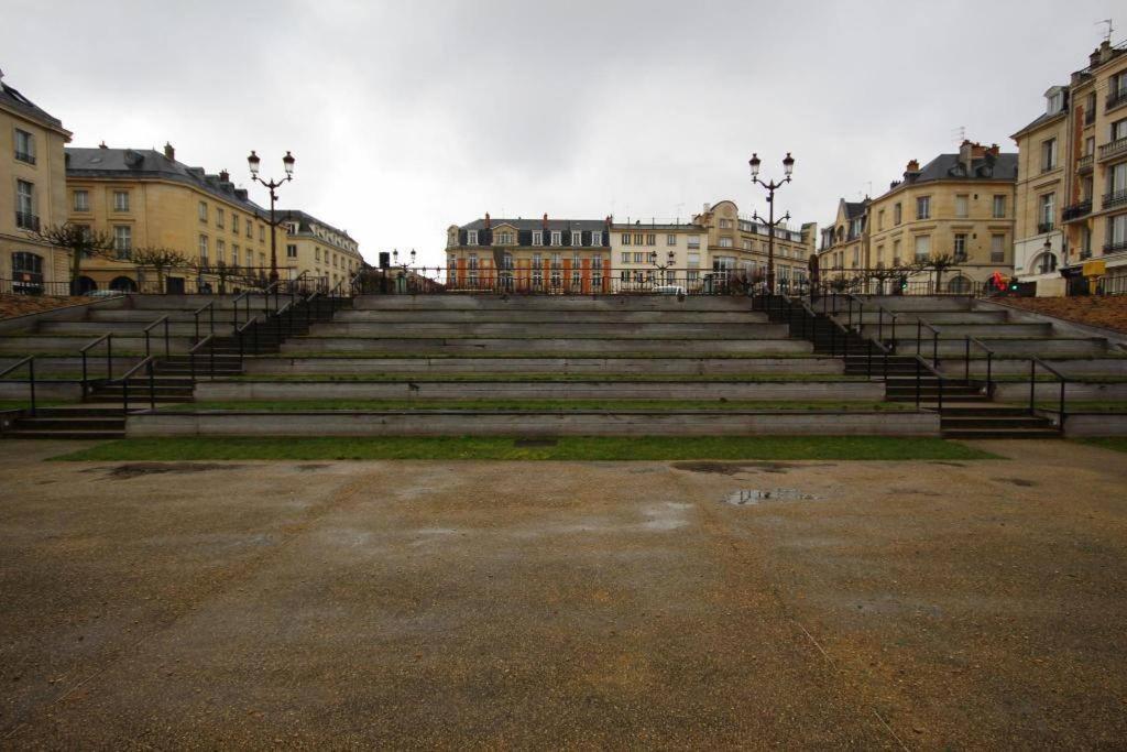 Bulle, Vue Cathedrale Incroyable Apartamento Reims Exterior foto